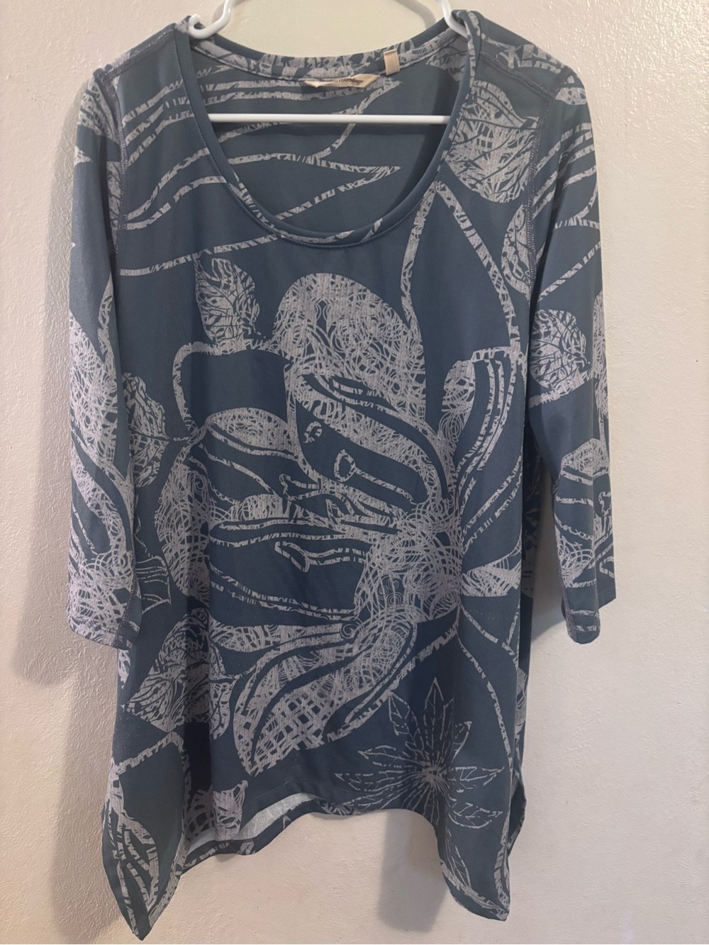 Soft Surroundings Slate Blue Floral Scoop Neck Tunic